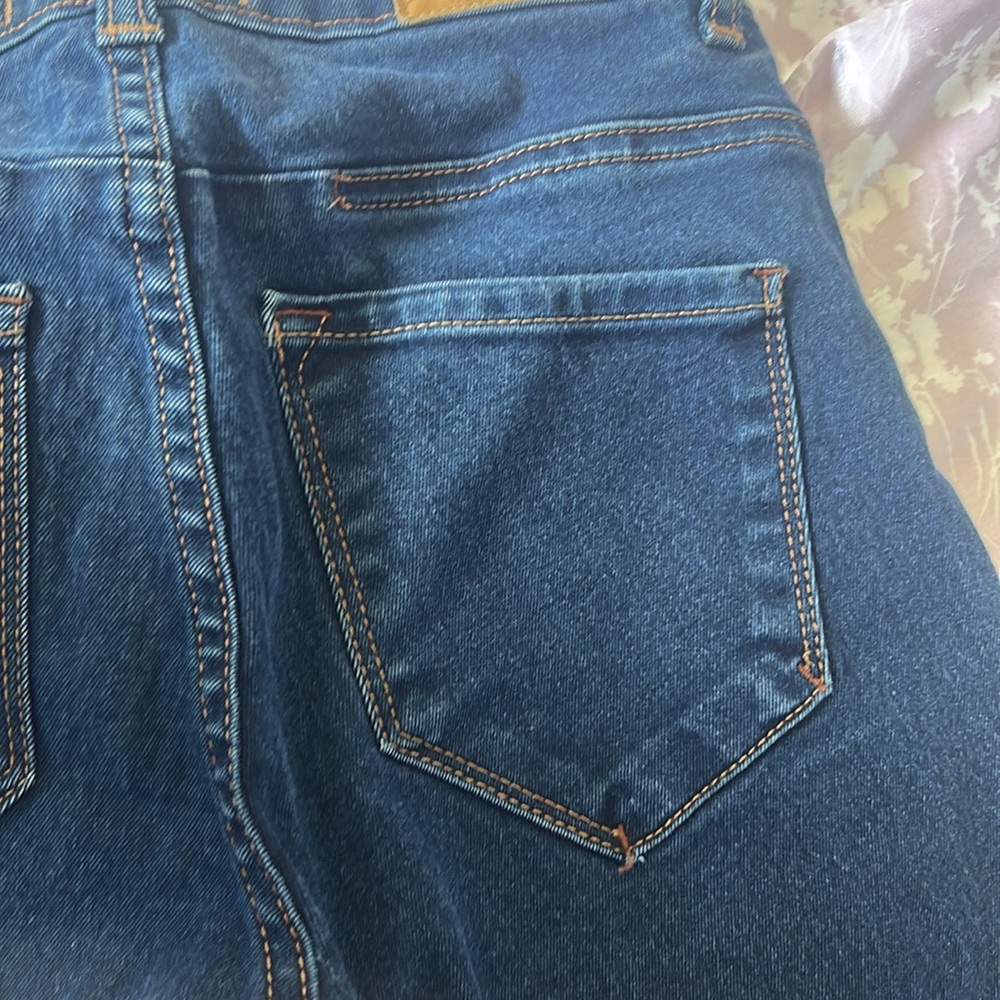 Zara Basic Denim Jeans - Picture 9 of 9